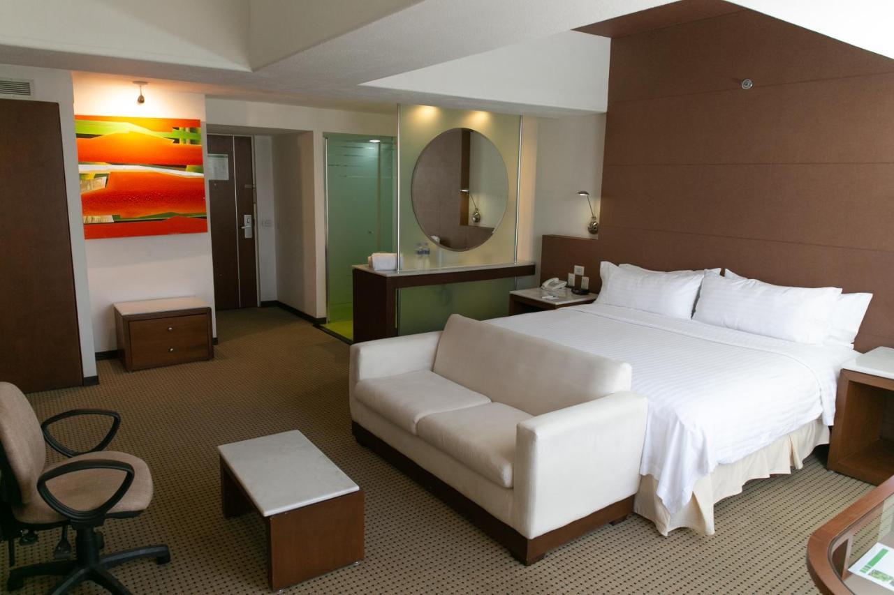 Hotel & Suites Bel Air Business Salamanca Bagian luar foto