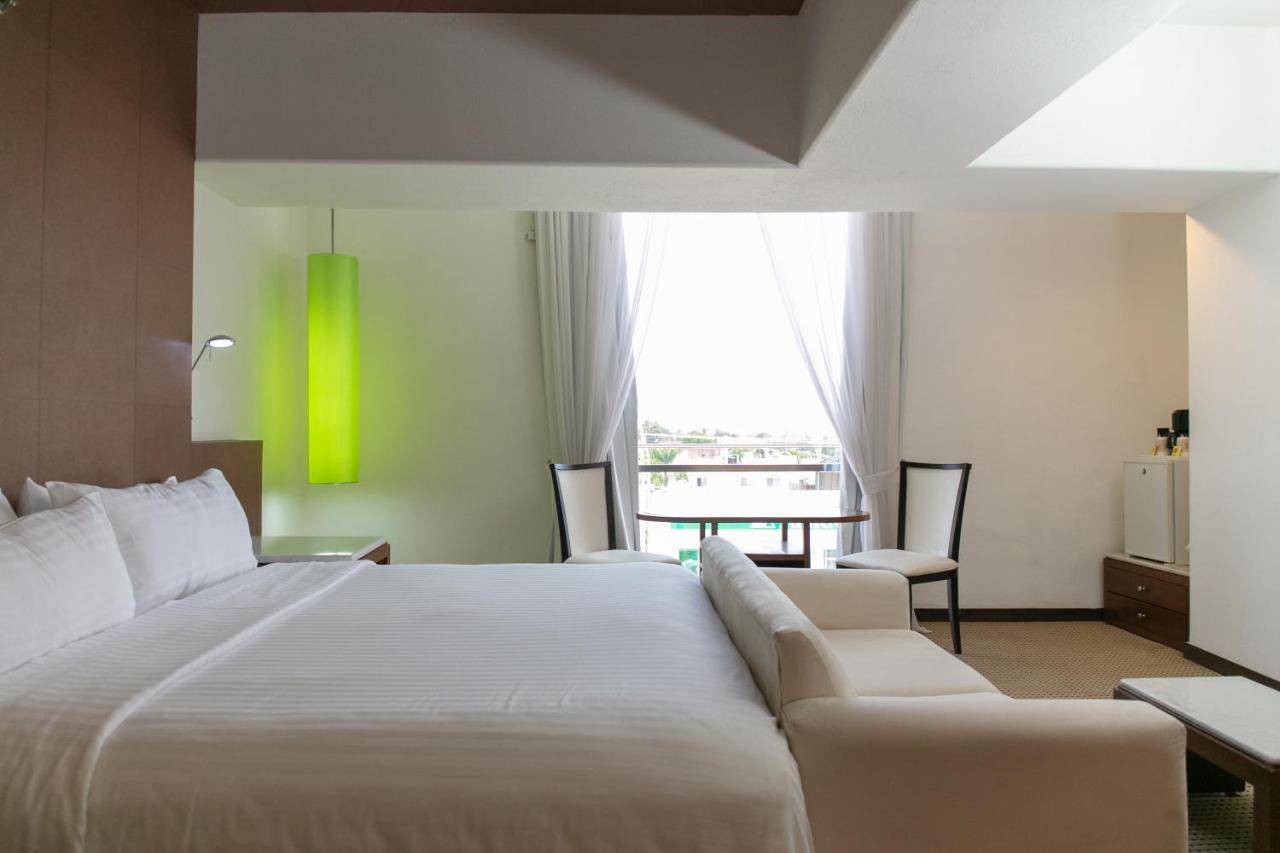 Hotel & Suites Bel Air Business Salamanca Bagian luar foto
