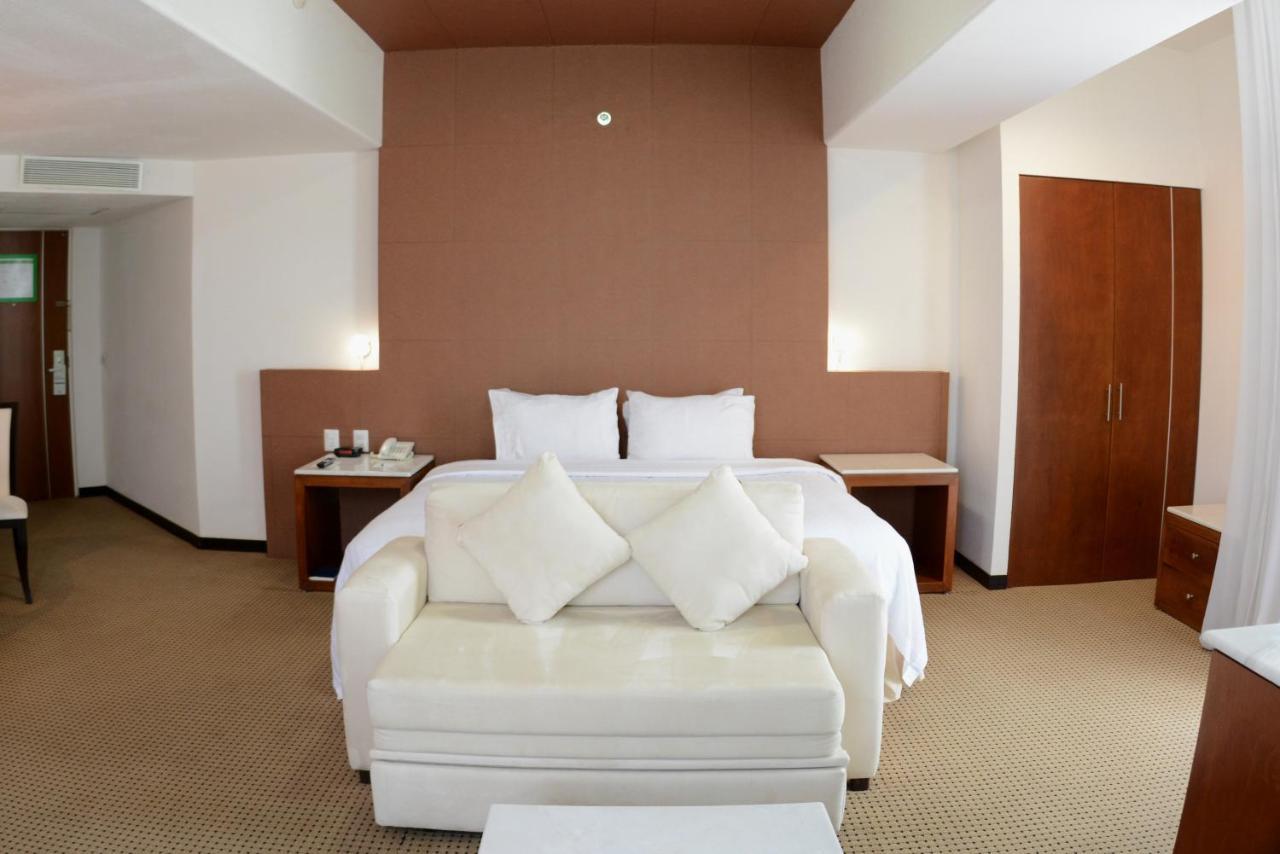Hotel & Suites Bel Air Business Salamanca Bagian luar foto