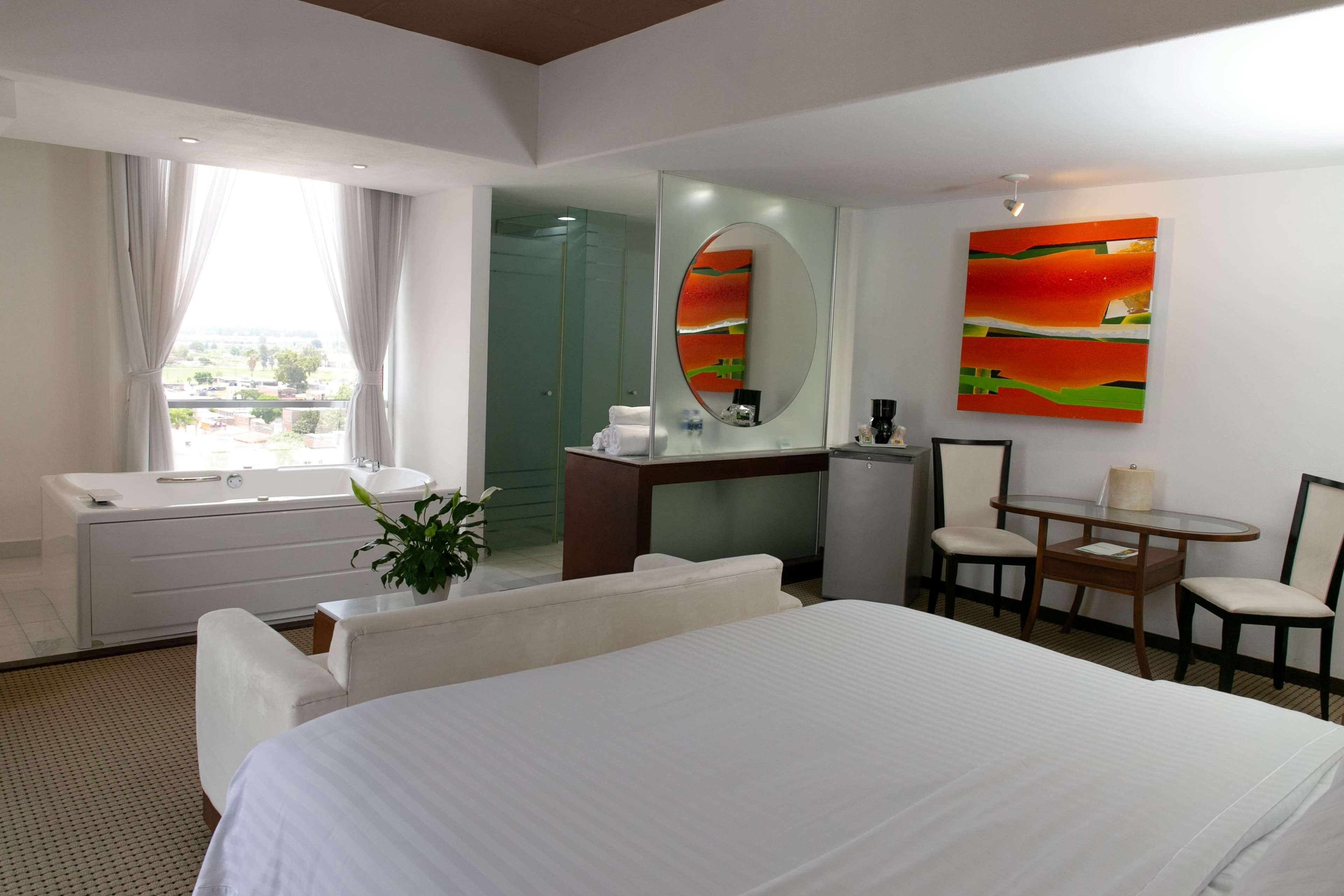 Hotel & Suites Bel Air Business Salamanca Bagian luar foto