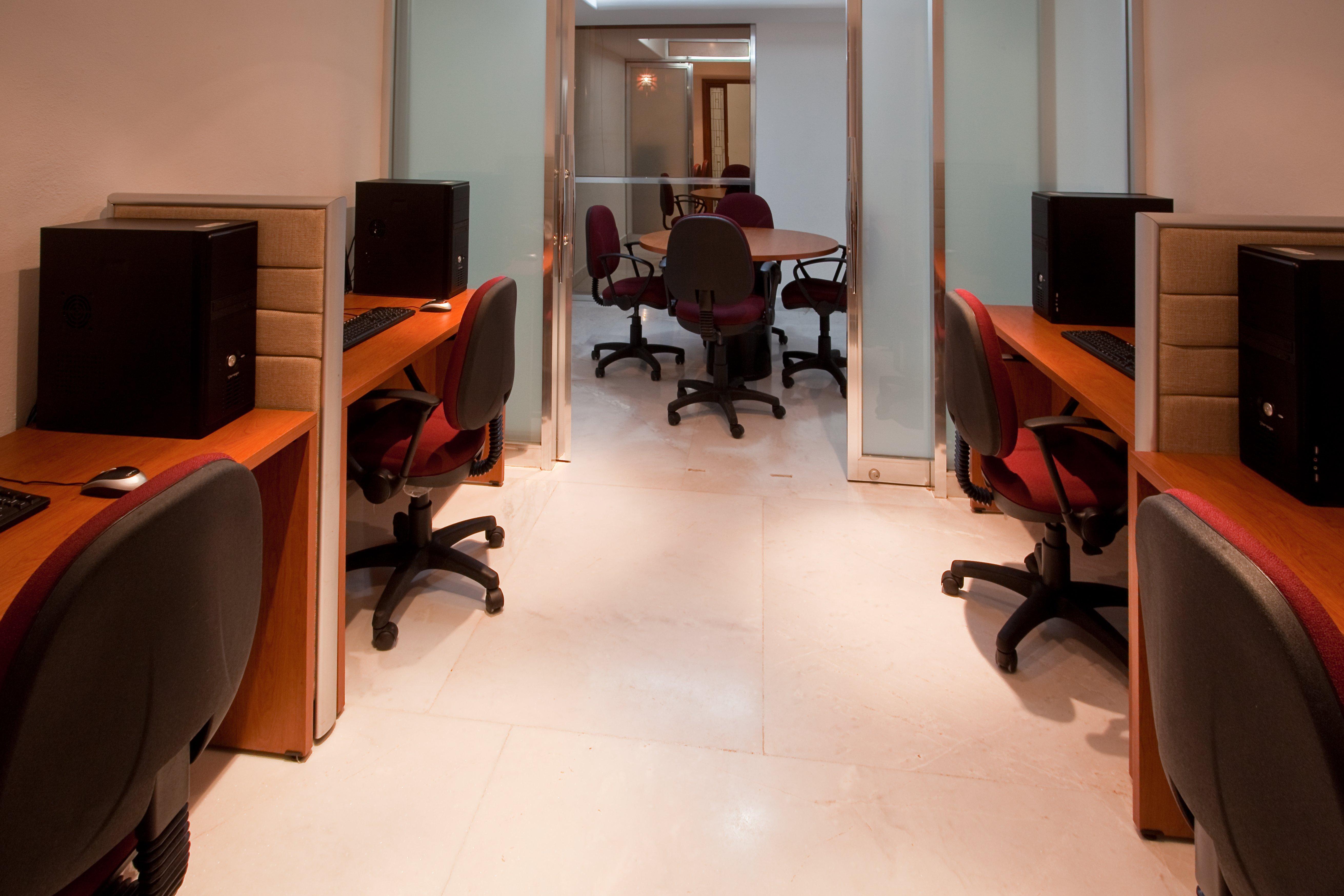 Hotel & Suites Bel Air Business Salamanca Bagian luar foto