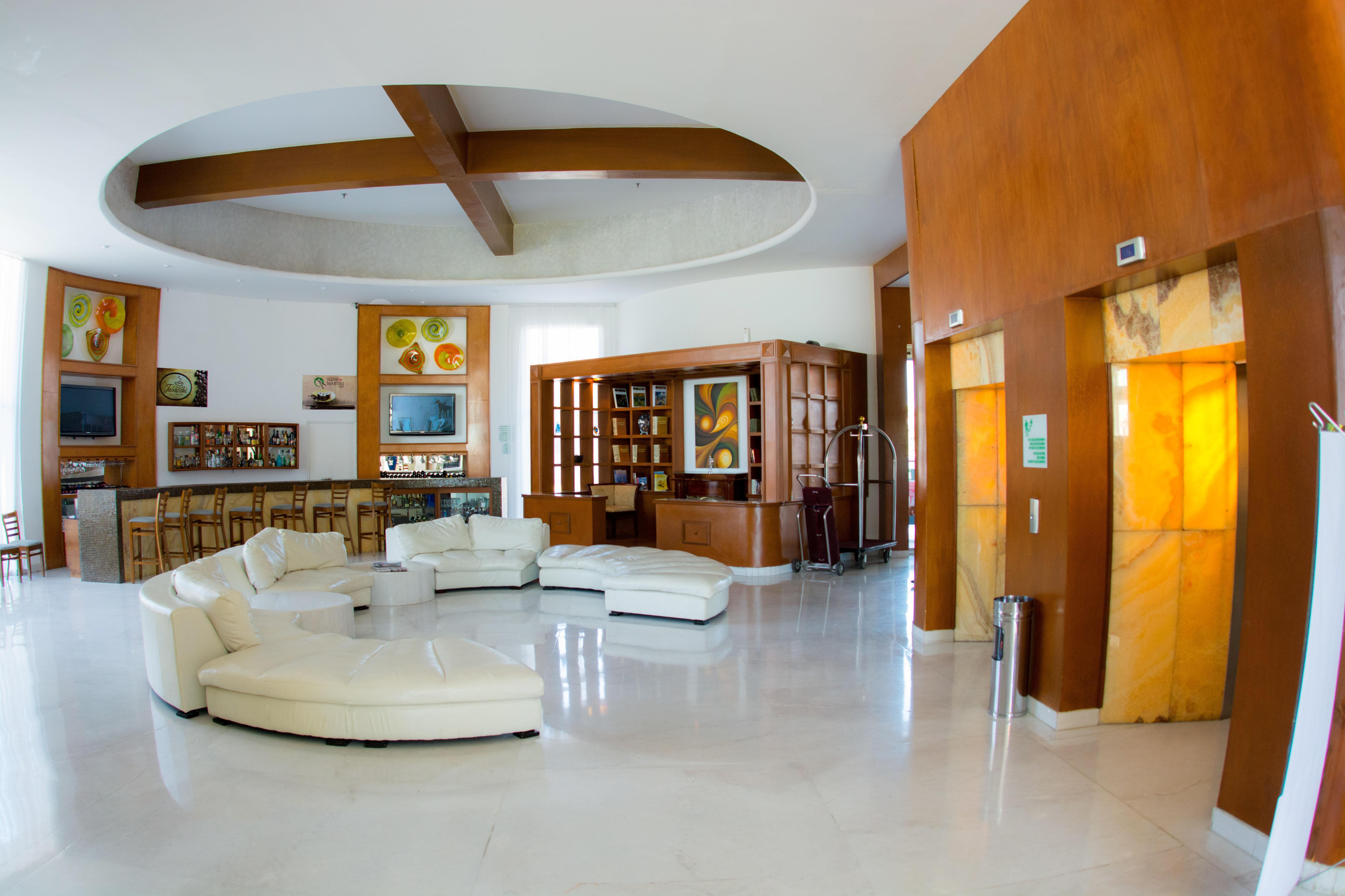 Hotel & Suites Bel Air Business Salamanca Bagian luar foto